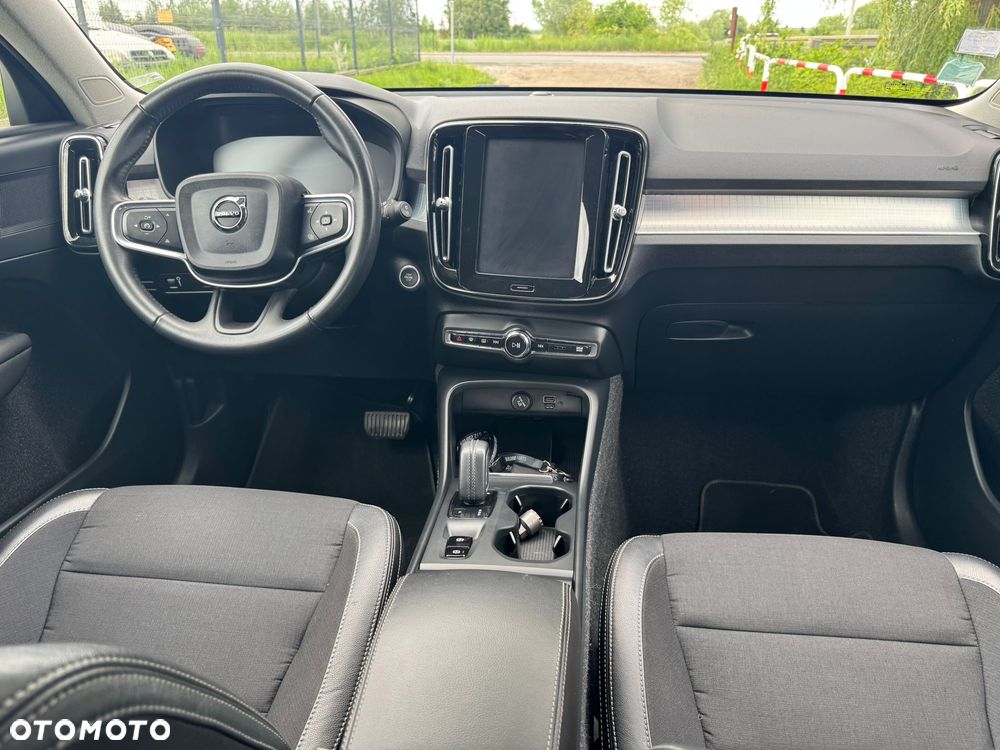 Volvo XC 40 - 21