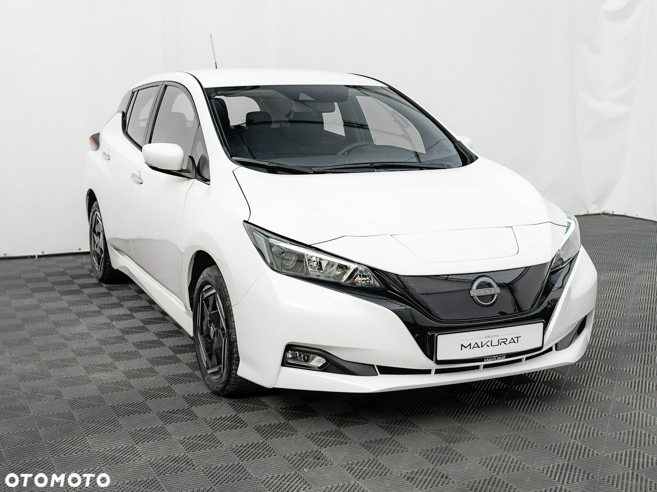 Nissan Leaf - 4