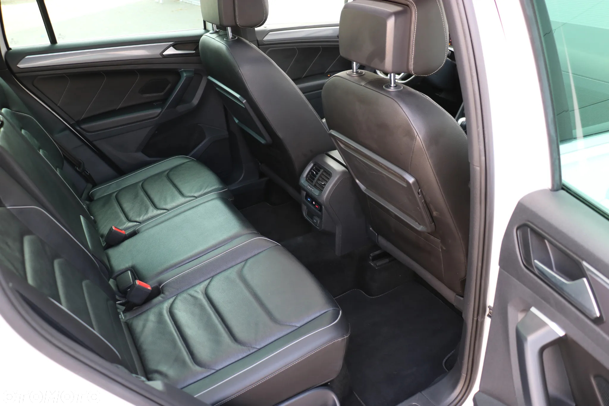 Volkswagen Tiguan - 15