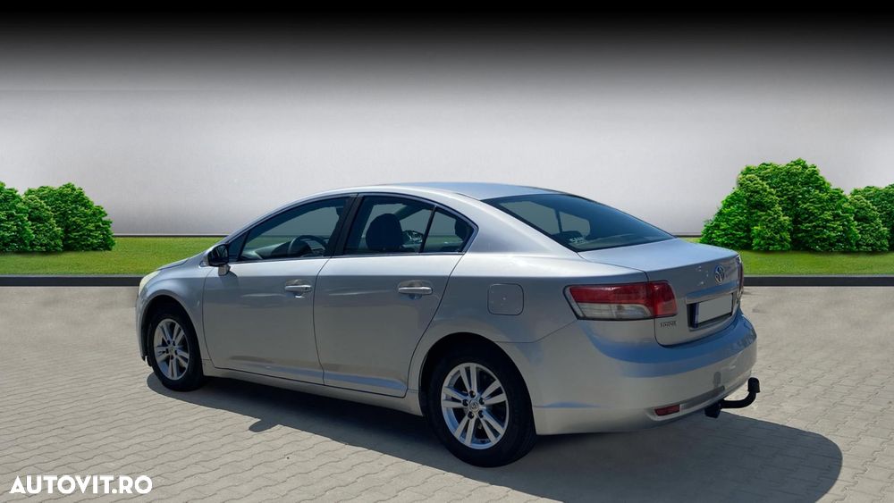 Toyota Avensis 1.8 Travel - 3