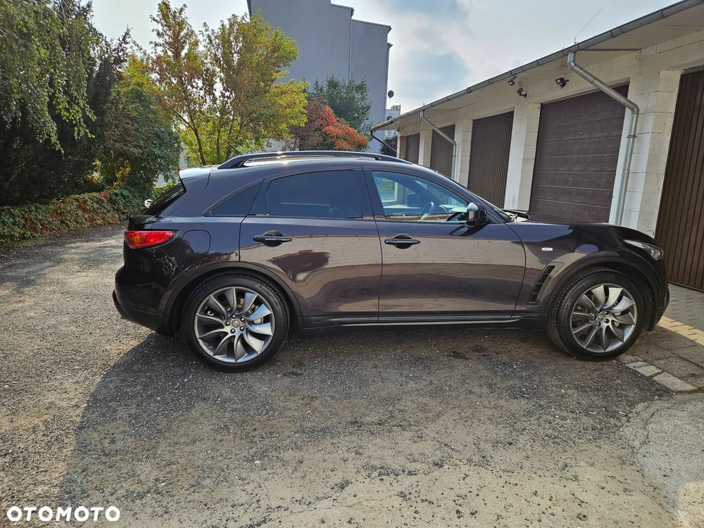 Infiniti QX70 - 5