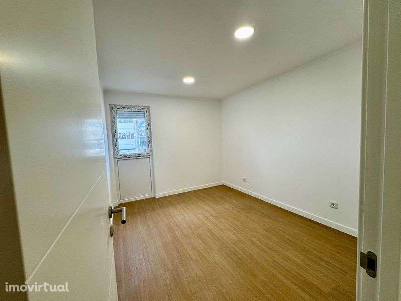 T3 renovado a estrear no Monte Abraão, Sintra - Grande imagem: 3/11