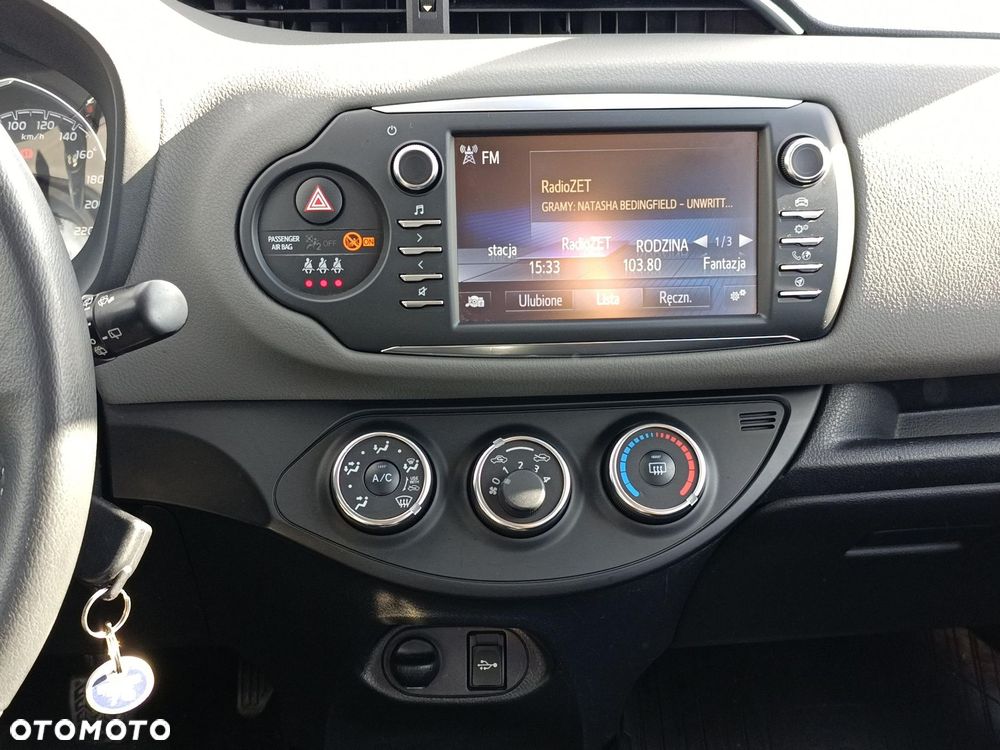 Toyota Yaris - 12