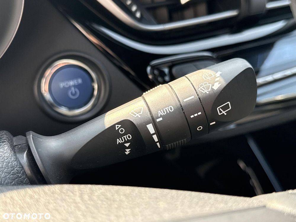 Toyota C-HR 2.0 Hybrid Executive - 22