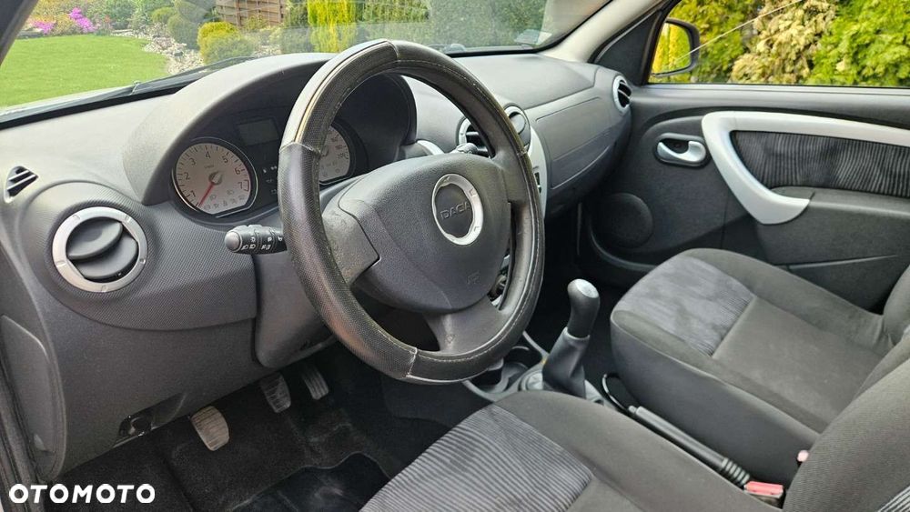 Dacia Sandero 1.6 Laureate - 13