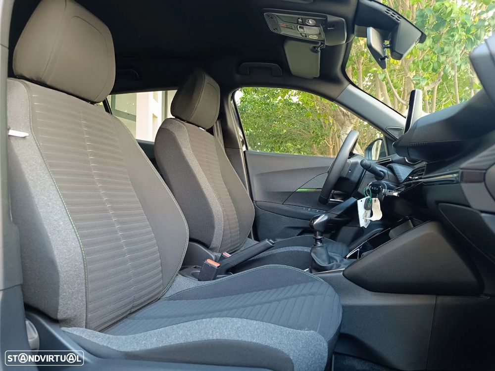 Peugeot 2008 1.2 PureTech Active Pack - 23