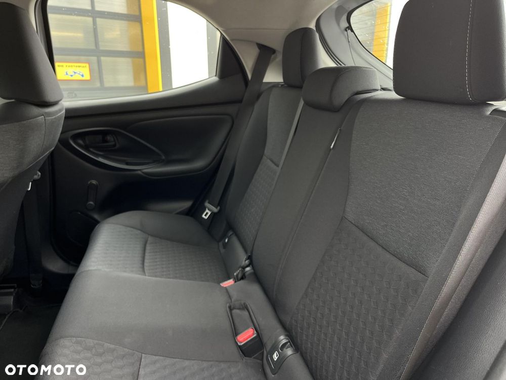 Toyota Yaris - 16