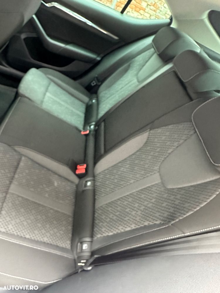 Skoda Octavia 2.0 TDI DSG Style - 11