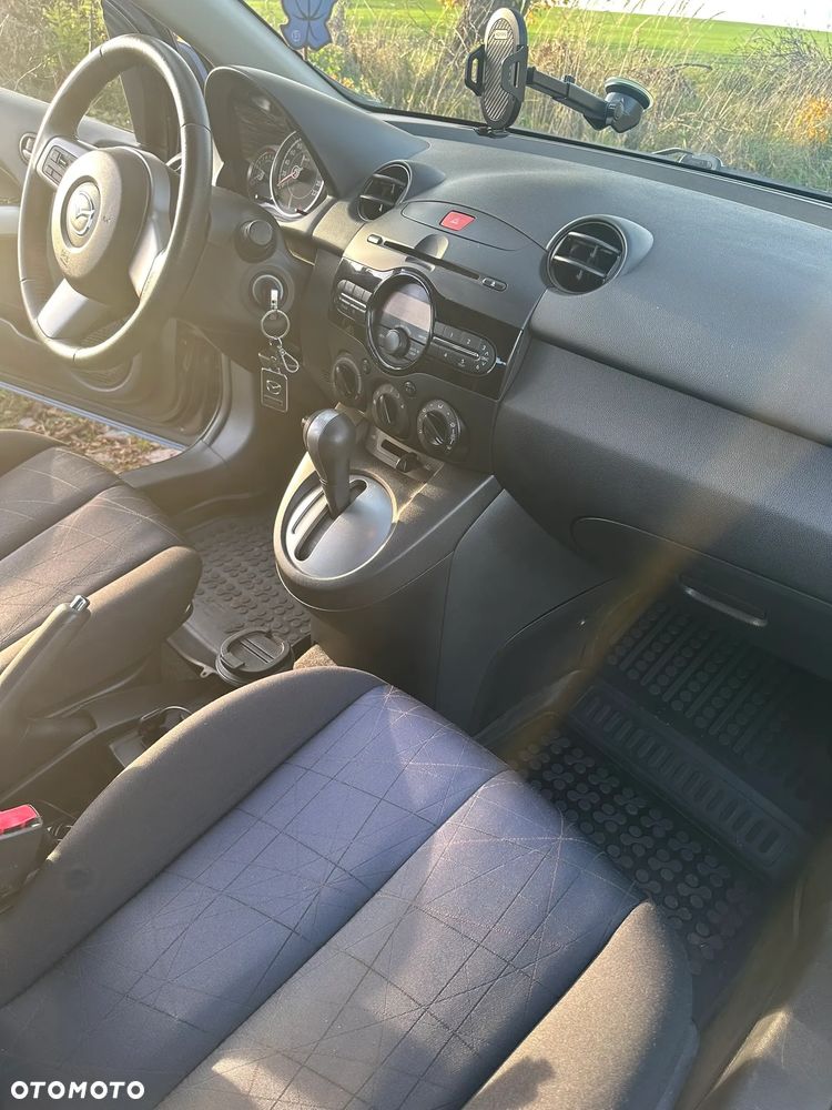Mazda 2 - 19