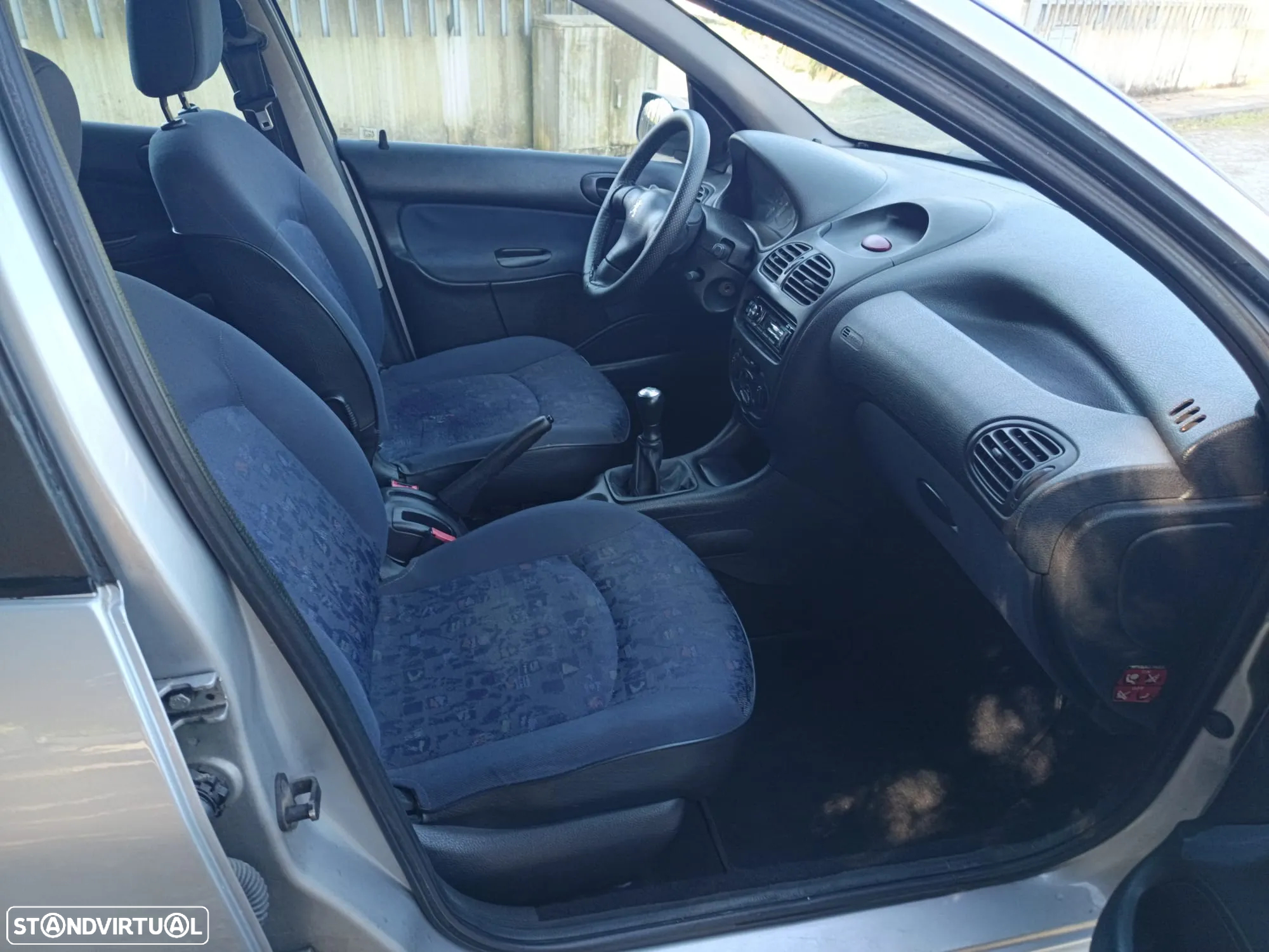 Peugeot 206 1.1 XR - 23