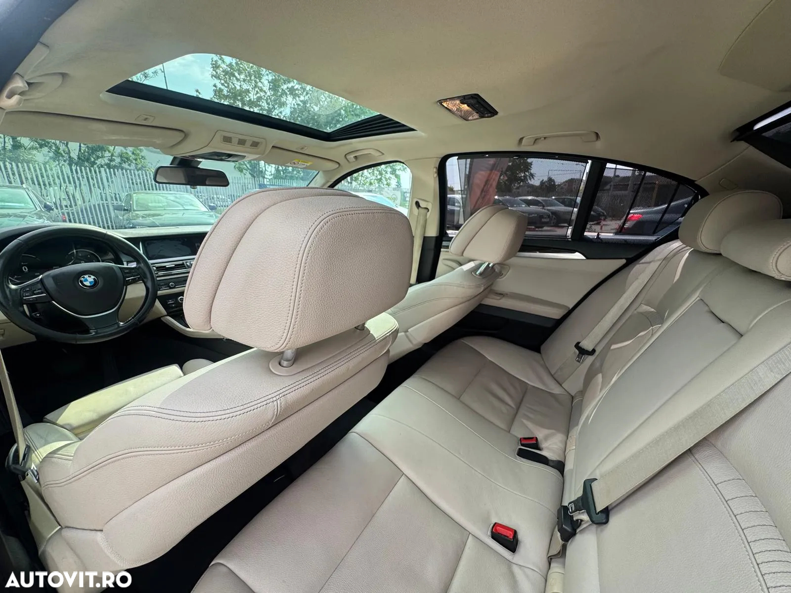 BMW Seria 5 520d xDrive AT - 10
