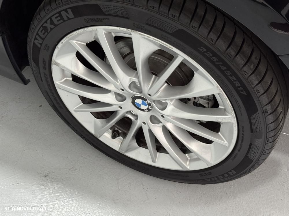 BMW 116 d Sport Line - 22