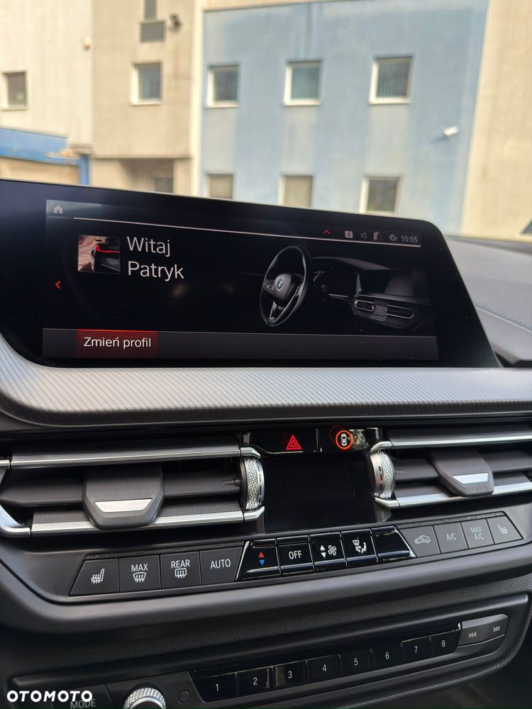 BMW Seria 2 218i - 24