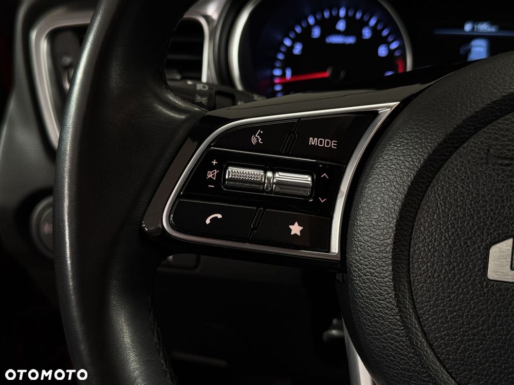 Kia XCeed - 15