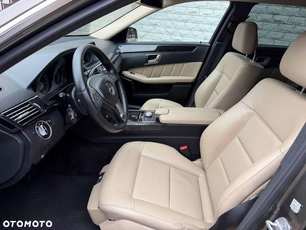 Mercedes-Benz Klasa E 220 CDI 7G-TRONIC Avantgarde - 25