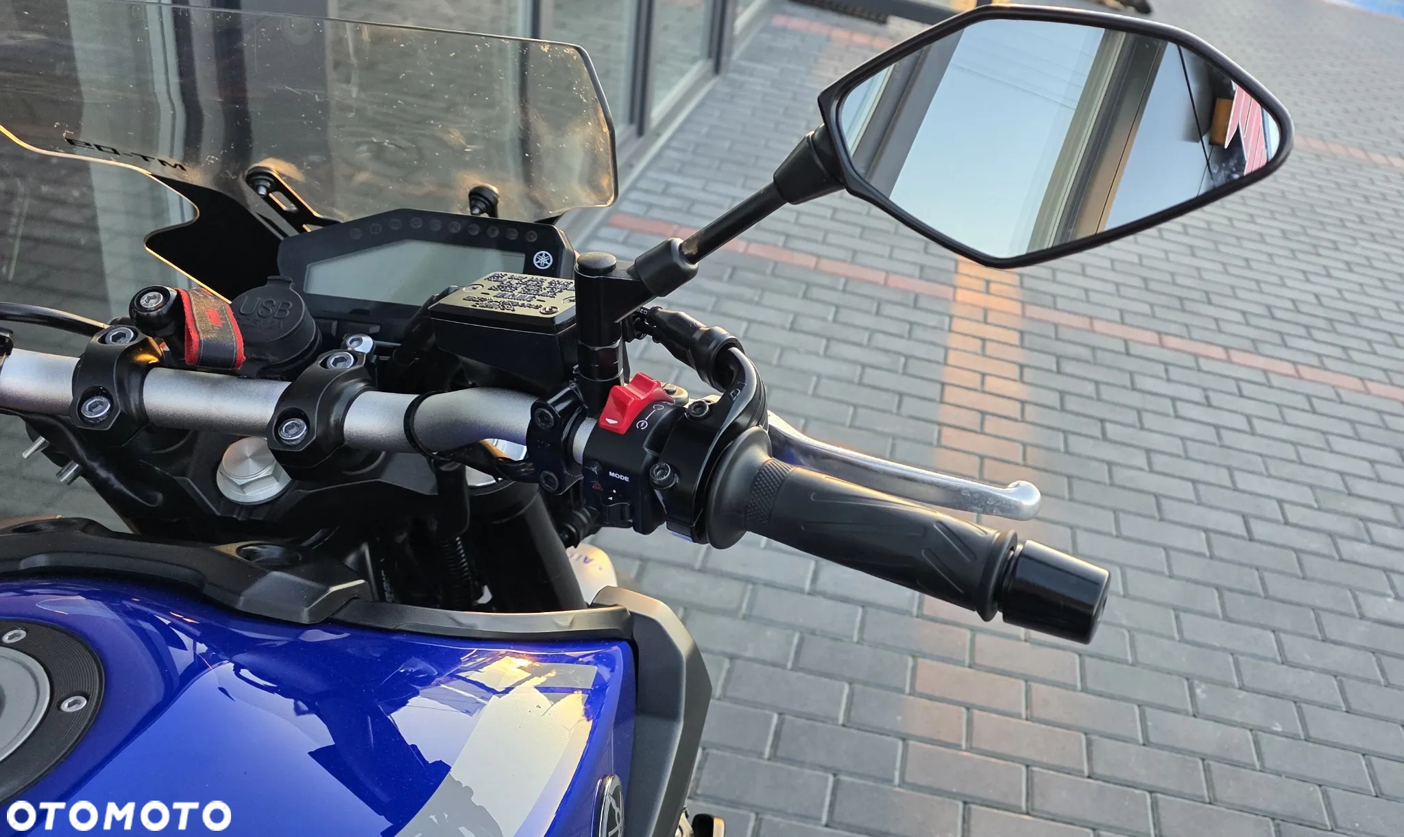 Yamaha MT - 8
