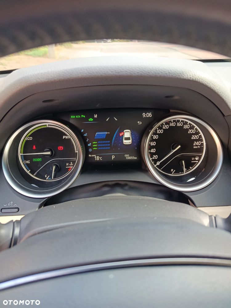 Toyota Camry 2.5 Hybrid Executive CVT - 4