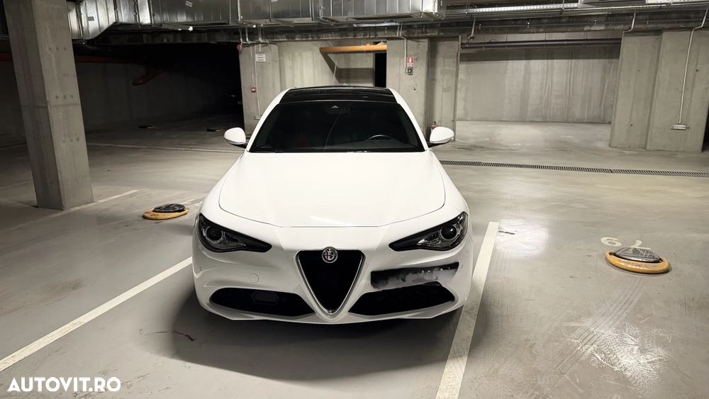 Alfa Romeo Giulia 2.0 Turbo RWD AT8 - 1