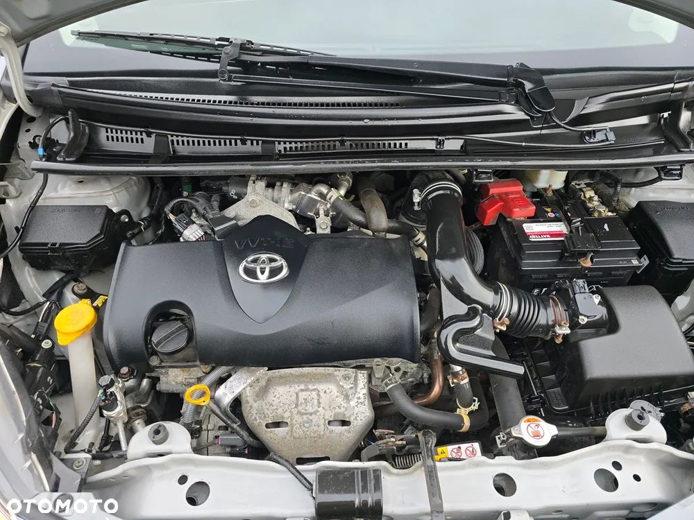 Toyota Yaris 1.5 Dynamic - 15