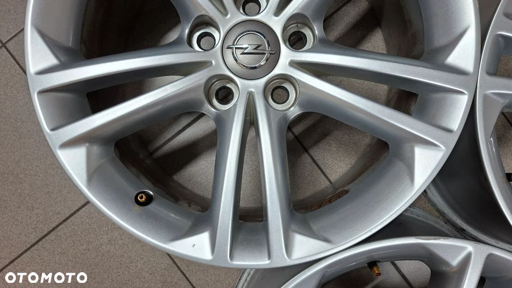 Felgi Aluminiowe 18 Opel Insignia A 5x120 ET 42 - 12