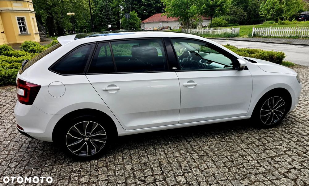 Skoda RAPID 1.2 TSI Green tec Edition - 12