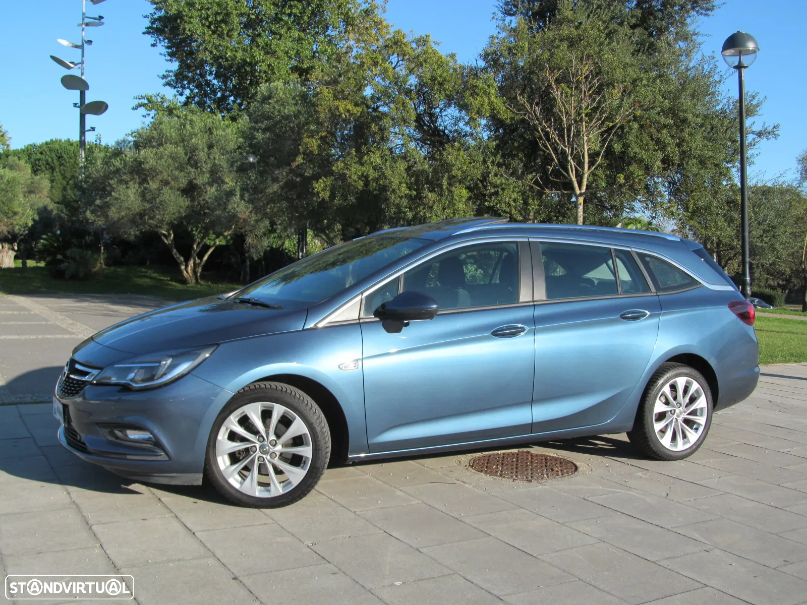 Opel Astra Sports Tourer 1.0 Innovation S/S - 24