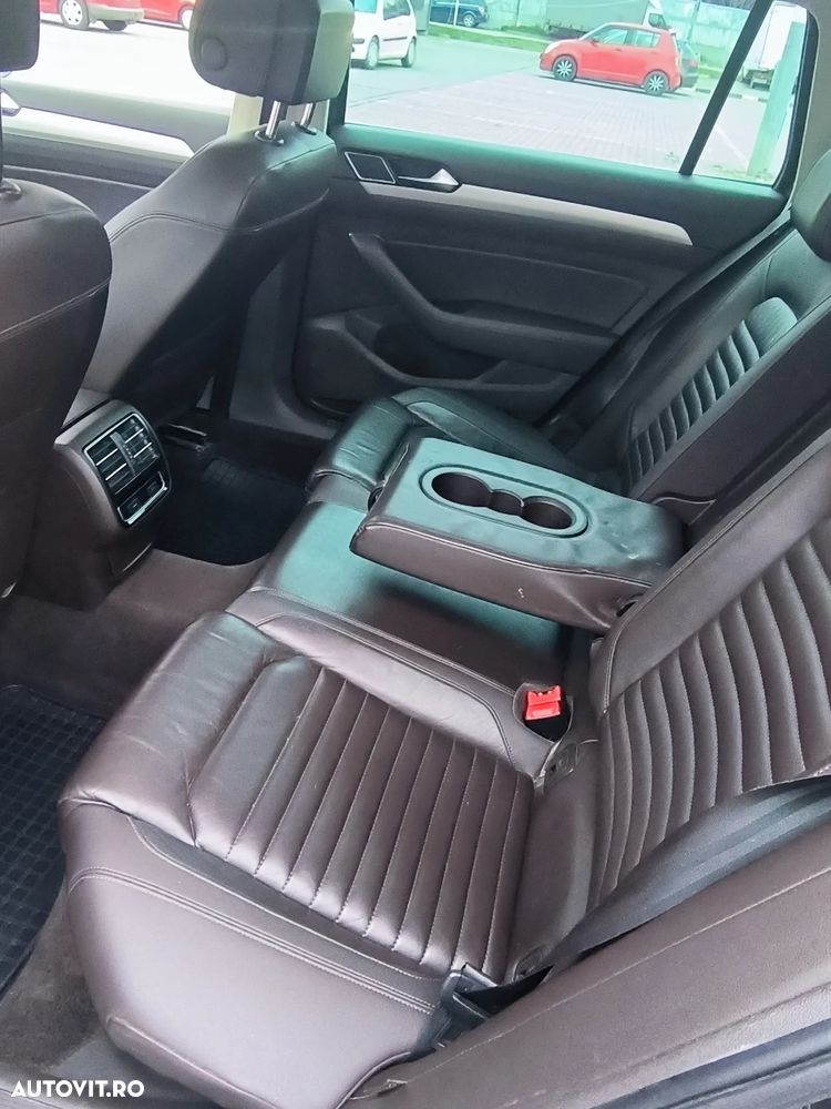 Volkswagen Passat 2.0 TDI DSG Comfortline - 14