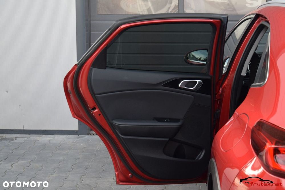 Kia XCeed - 20
