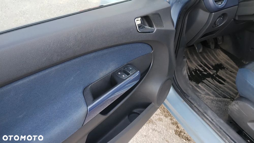 Opel Corsa 1.2 16V Cosmo - 5