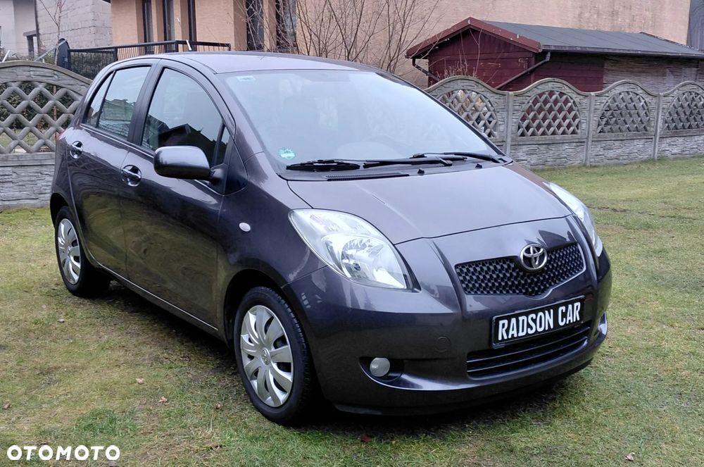 Toyota Yaris 1.3 VVT-i Executive - 3