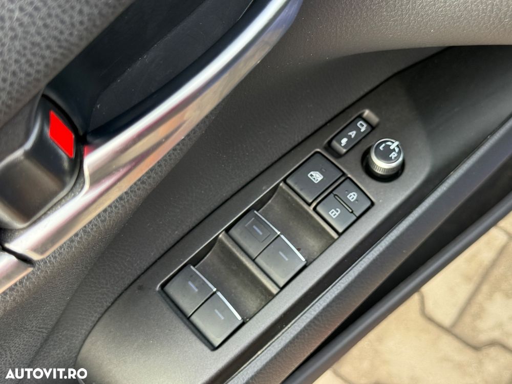 Toyota Camry Business Edition - 34