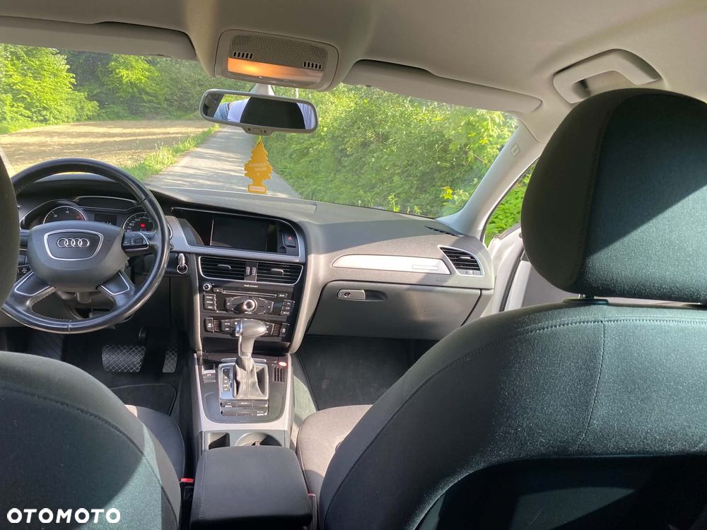 Audi A4 Avant 2.0 TDI DPF quattro S tronic Ambiente - 4