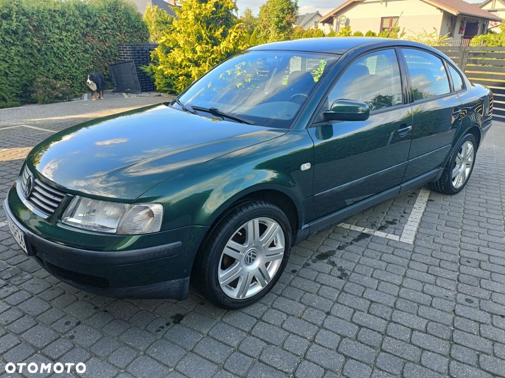 Volkswagen Passat 1.8 Comfortline - 3