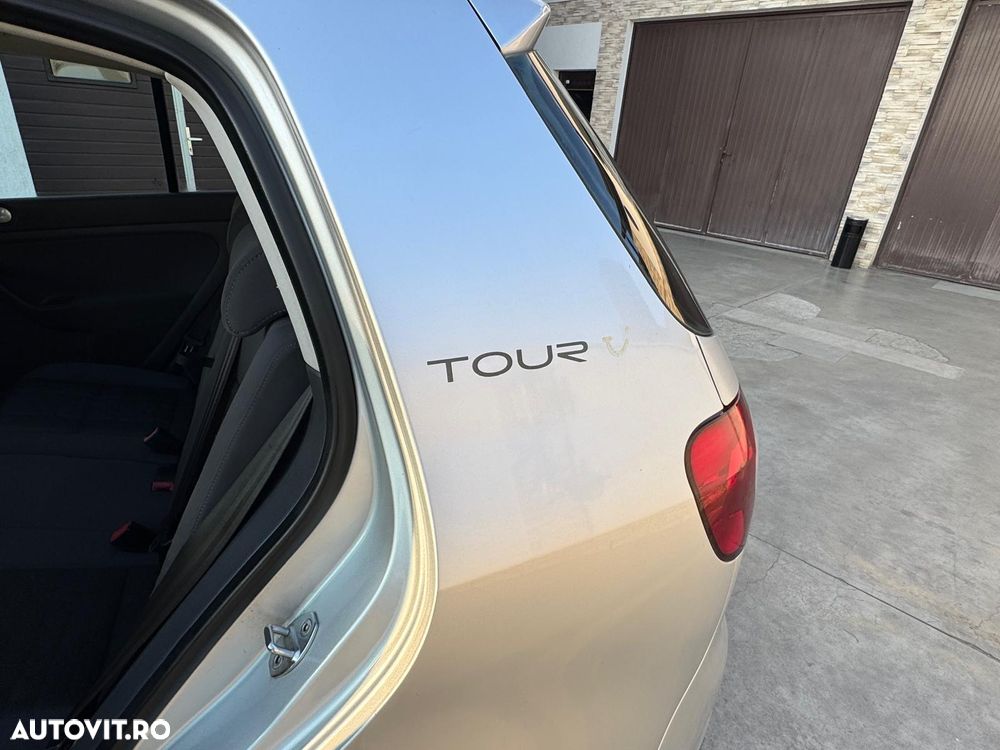 Volkswagen Golf Plus 1.9 TDI DSG Tour - 6