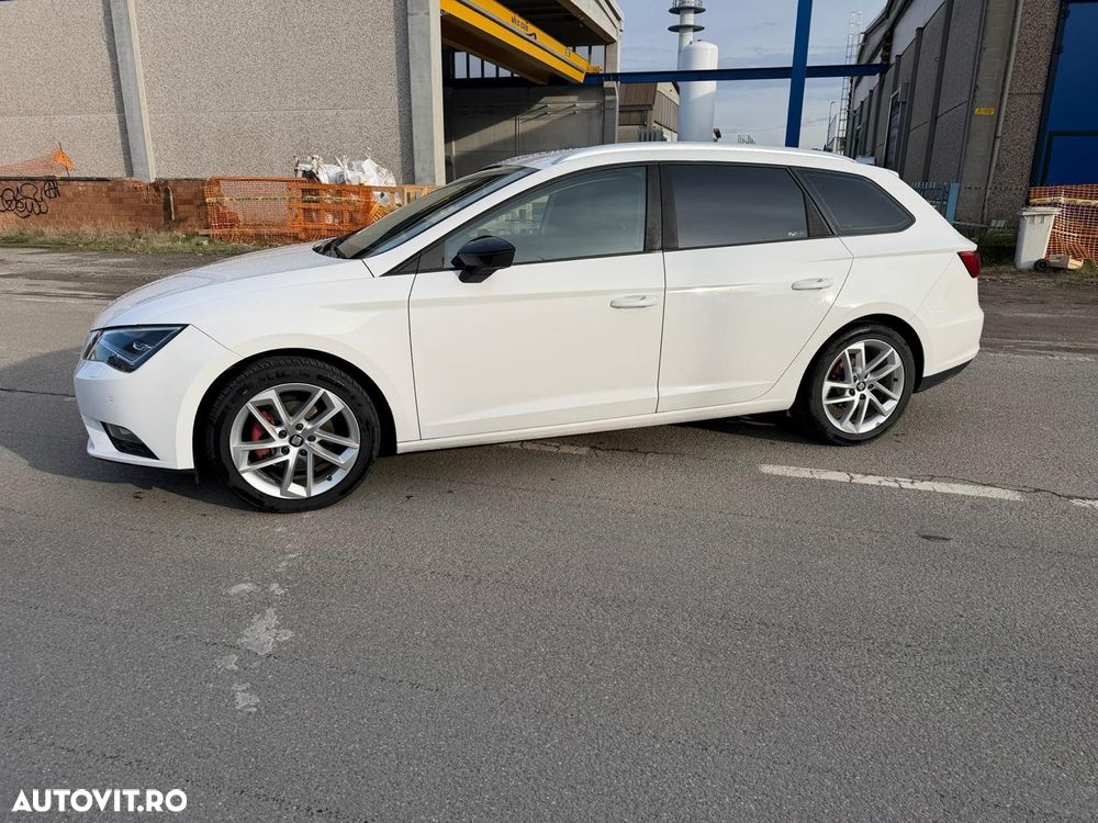 Seat Leon 2.0 TDI DPF Ecomotive Style - 4