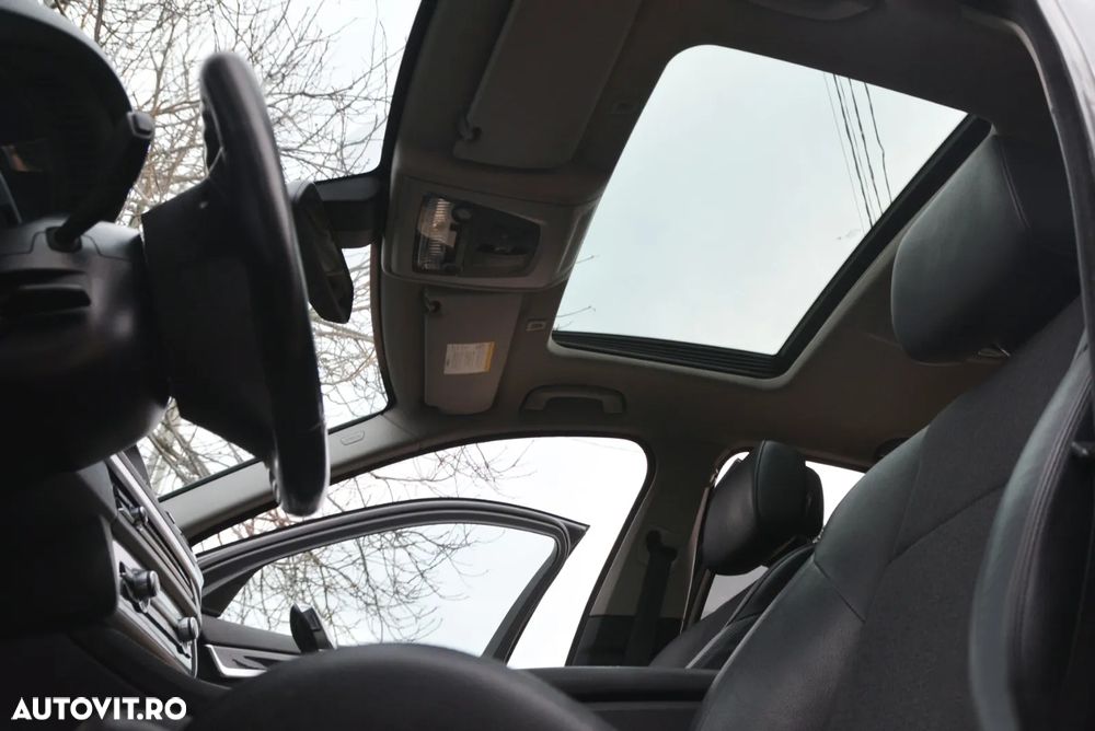 BMW Seria 5 520d xDrive - 22