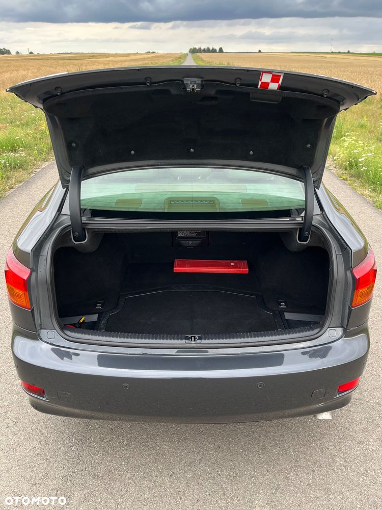 Lexus IS 220d Sport Line - 16