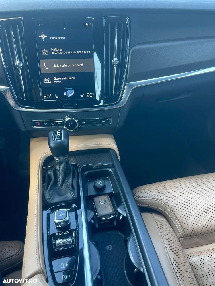 Volvo V90 D5 AWD - 4