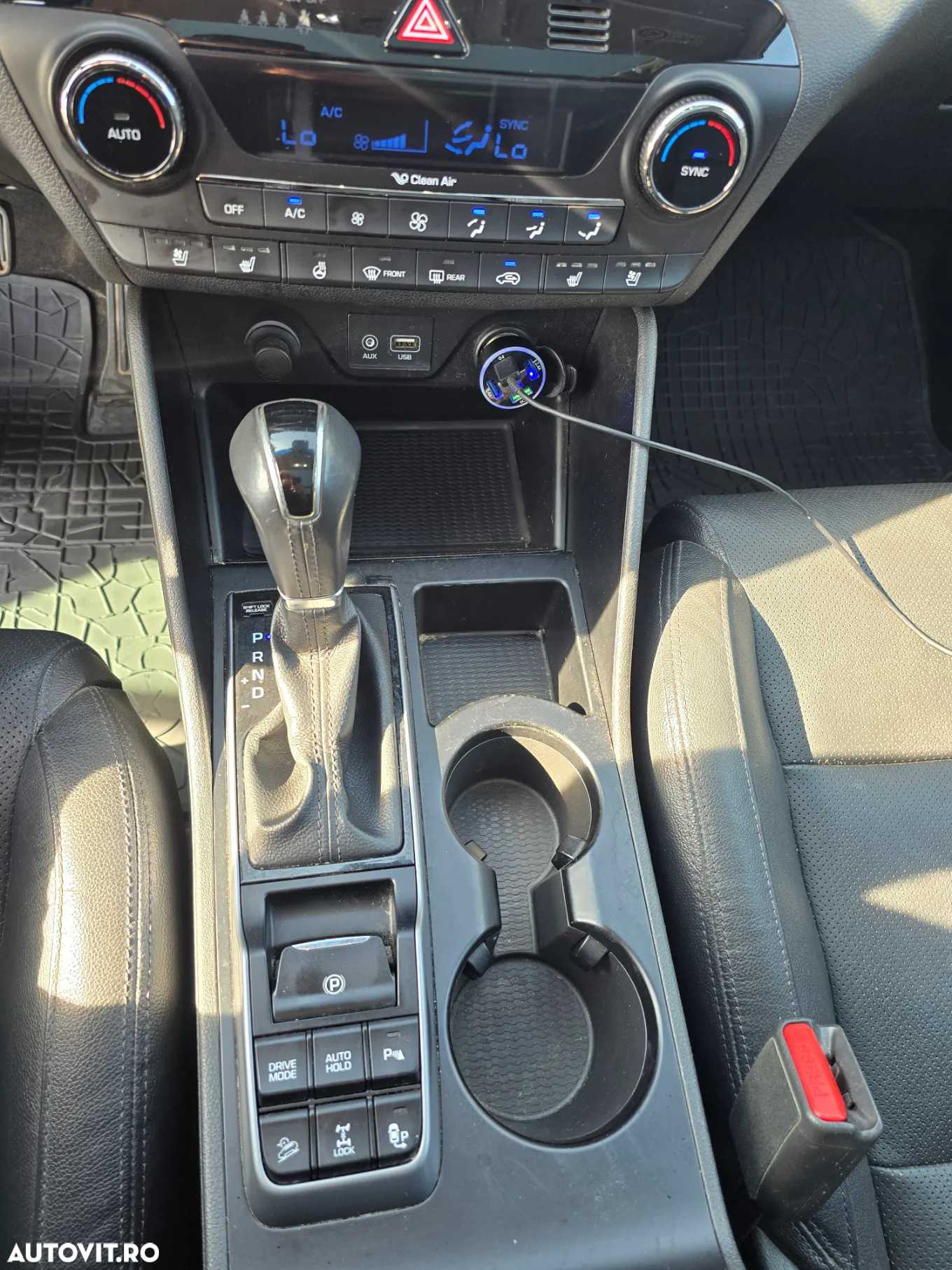 Hyundai Tucson 2.0 CRDI 4WD 6AT Luxury+ - 9