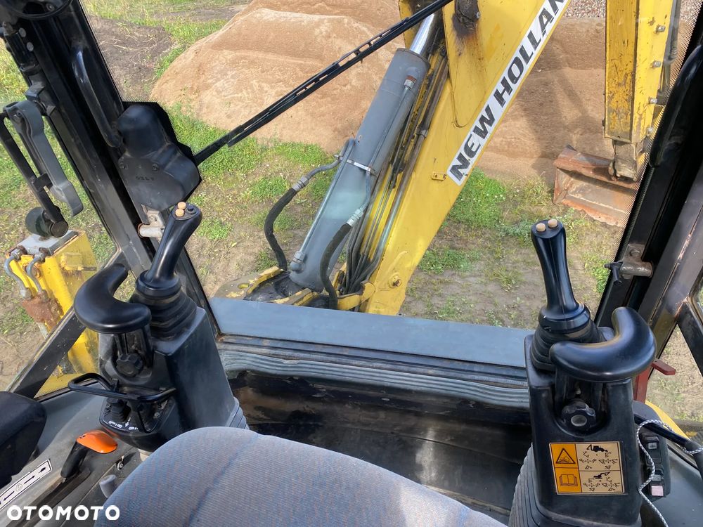 New Holland LB 110B - 6