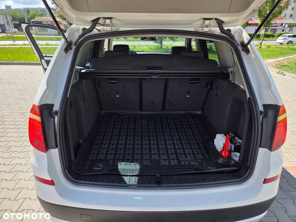 BMW X3 xDrive20d - 13