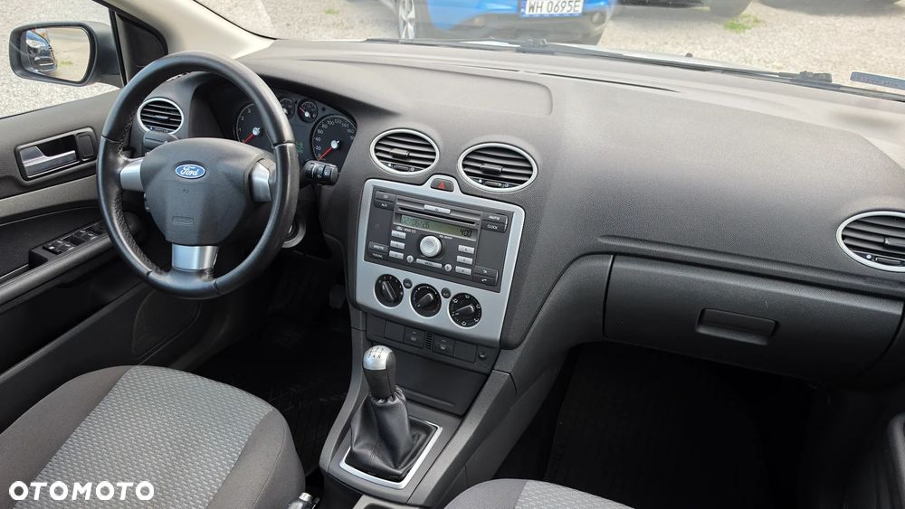 Ford Focus 1.8 Trend - 17