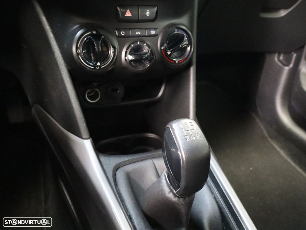 Peugeot 2008 1.2 PureTech Style - 16