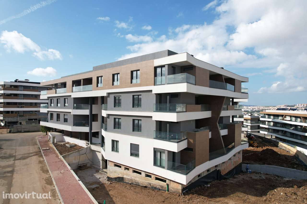 Apartamento T3 – Condomínio Privado | Serra de Carnaxide - Grande imagem: 3/6