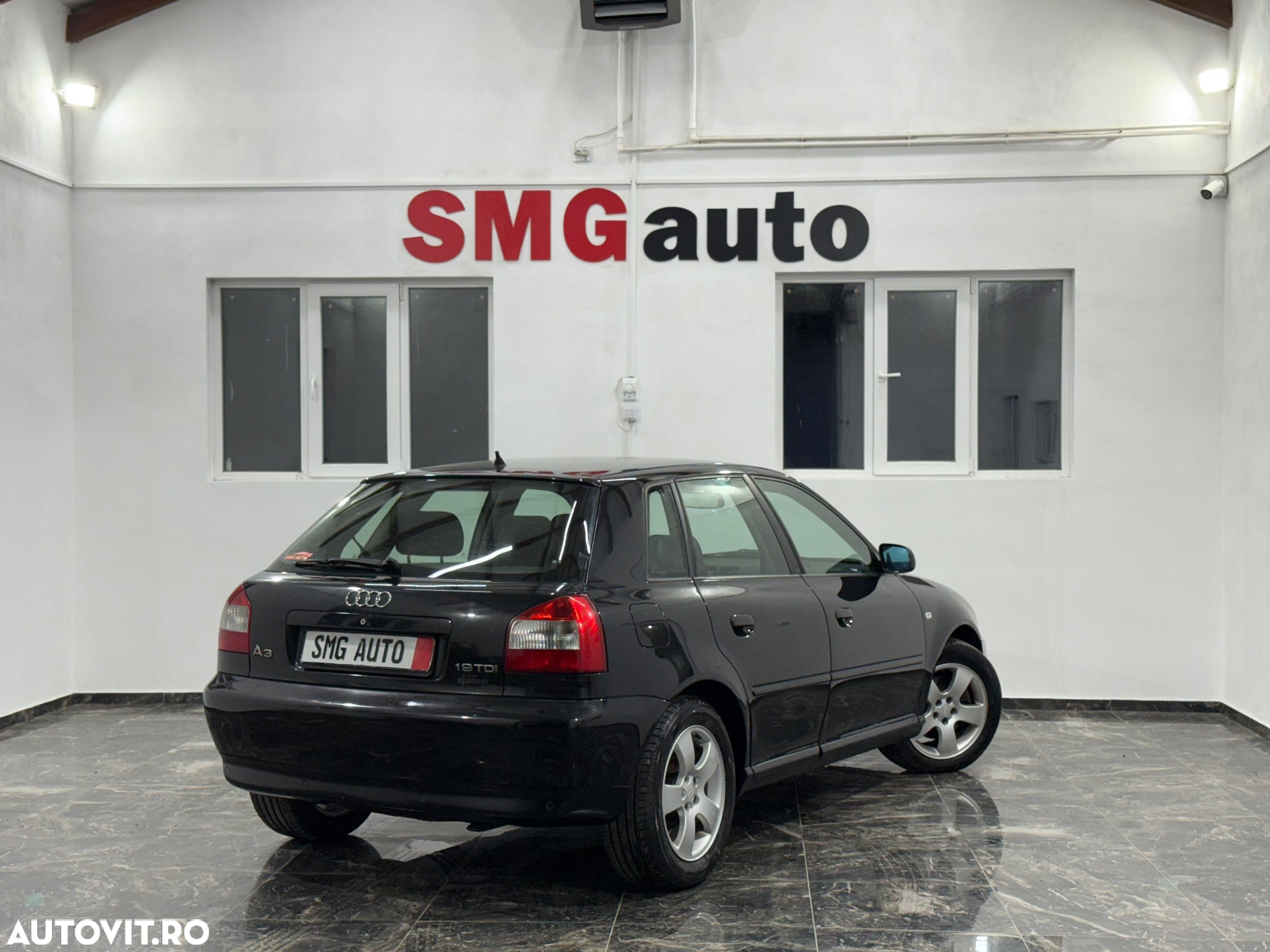 Audi A3 1.9 TDI Ambiente - 3