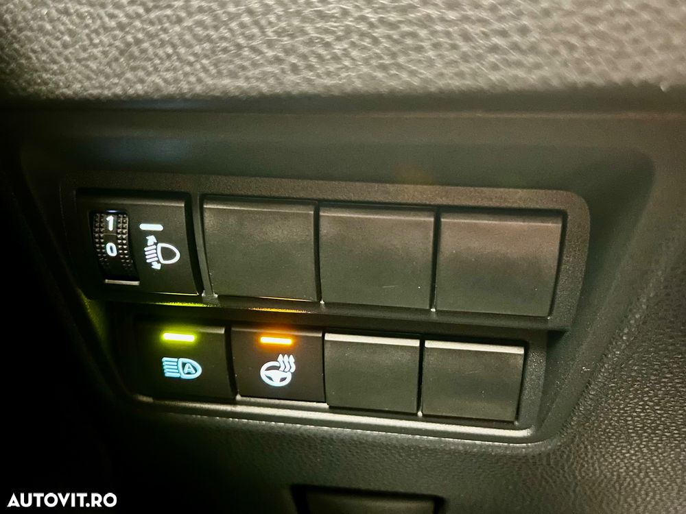 Toyota Yaris 1.5 VVT-i HSD Dynamic - 28