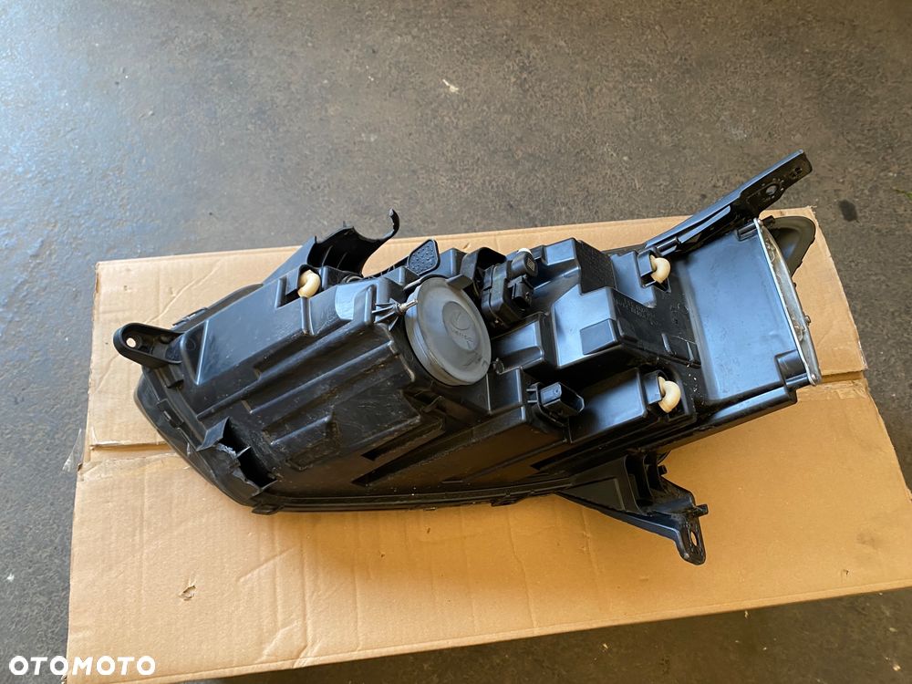 DACIA Sandero III 3 STEPWAY Lift Logan III Jogger LAMPA PRZEDNIA PRAWA REFLEKTOR PRAWY PRZÓD LEDOWA led full led 260107920R biała biały środek  Wwa - 11