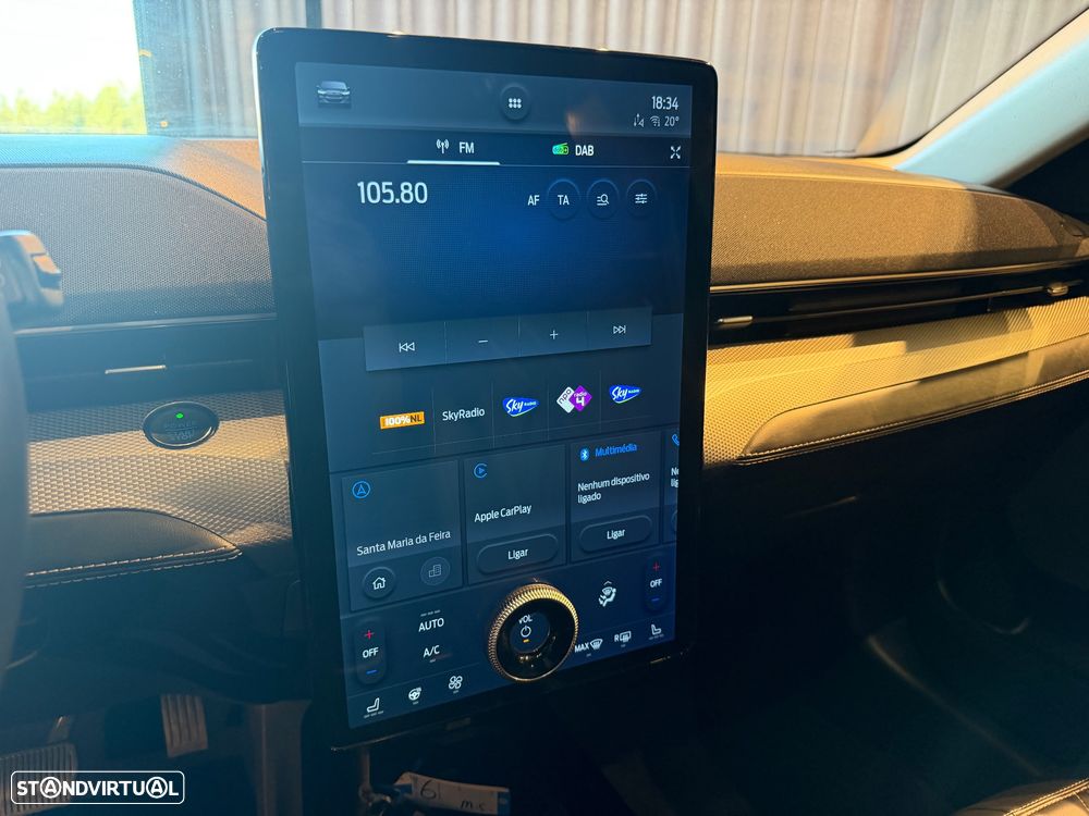 Ford Mustang Mach-E Premium - 40