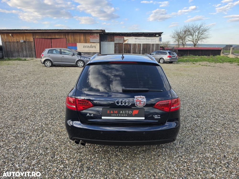 Audi A4 1.8 TFSI quattro Attraction - 11