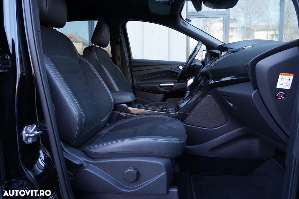 Ford Kuga 2.0 TDCi 4x4 Aut. ST-Line - 8